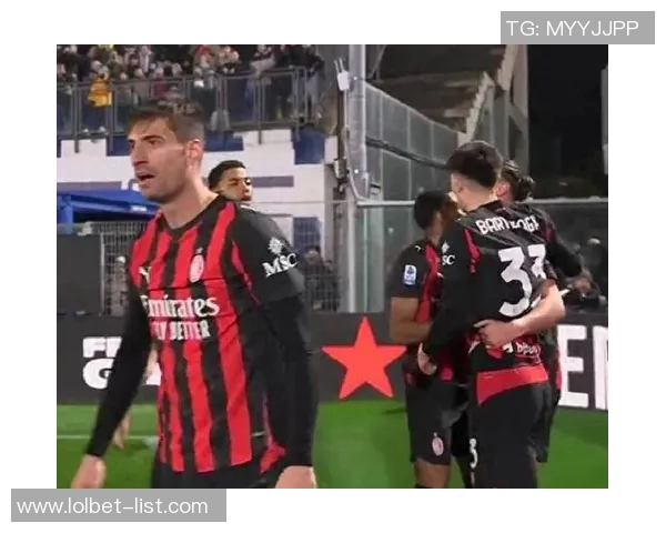 欧冠激战：AC米兰逆转曼联神扑瞬间点燃全场激情解析