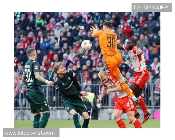 友谊赛精彩回顾：多特蒙德逆转拜仁红牌事件引发全场热议