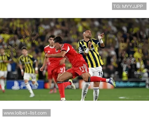 意甲精彩对决国米大胜本菲卡全场沸腾绝杀瞬间令人难忘 意甲精彩对决国米大胜本菲卡全场沸腾绝杀瞬间令人难忘