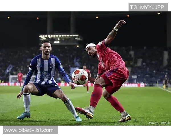 波尔图友谊赛大胜那不勒斯三球绝杀瞬间点燃全场激情 波尔图友谊赛大胜那不勒斯三球绝杀瞬间点燃全场激情