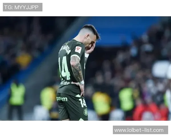 西甲惊天逆转波尔图主场6比2狂胜皇马帽子戏法引爆全场 西甲惊天逆转波尔图主场6比2狂胜皇马帽子戏法引爆全场