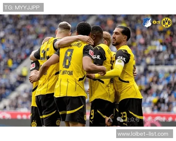 德甲惊现冷门多特蒙德与波尔图战成平局引发全场热议